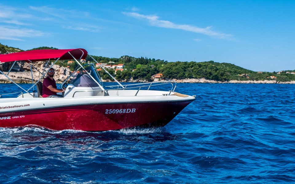 crystal-clear water-boat-tours